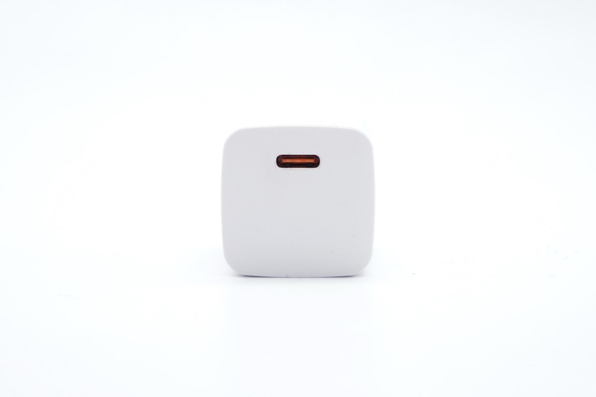 華科生推出33W快充迷你充電器，功率密度破1-充電頭網(wǎng)