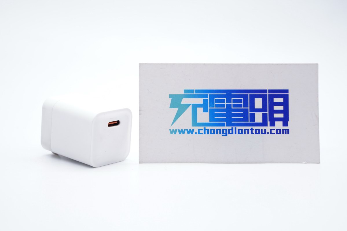 華科生推出兩款20W迷你充電器，適合不同群體需求-充電頭網(wǎng)
