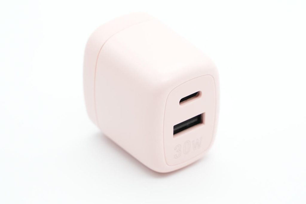 拆解報(bào)告:HKS華科生30W 1A1C氮化鎵充電器-充電頭網(wǎng)