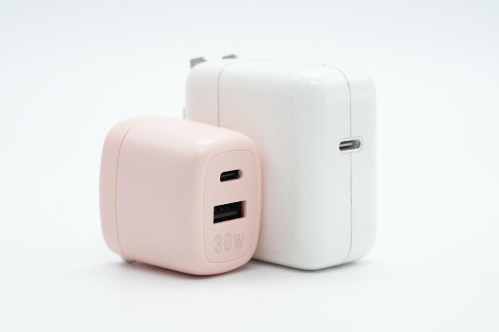 拆解報(bào)告:HKS華科生30W 1A1C氮化鎵充電器-充電頭網(wǎng)