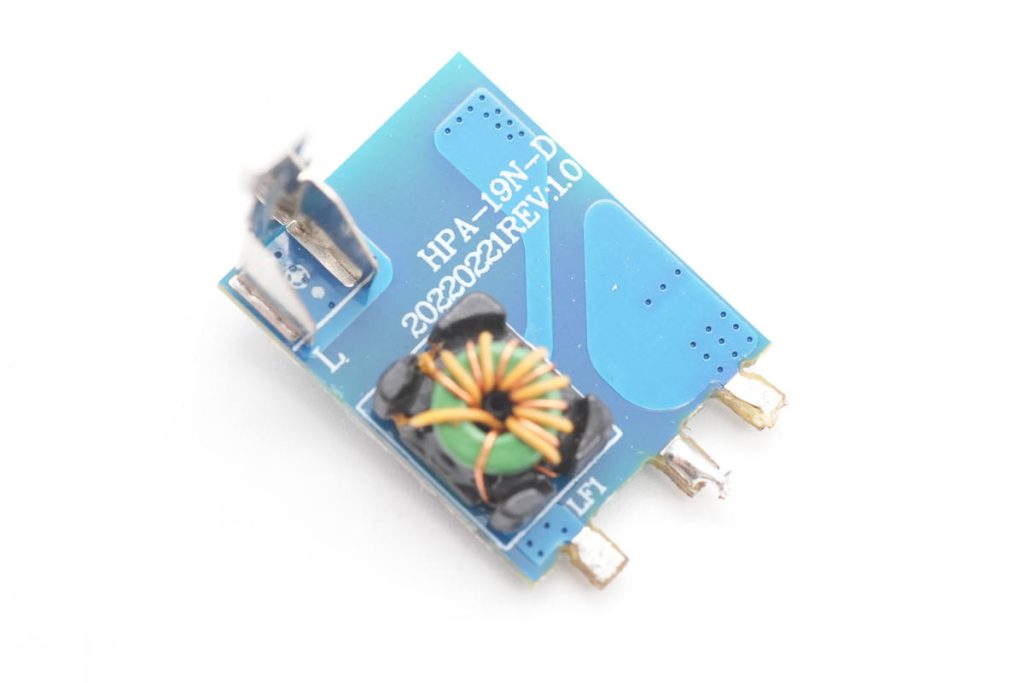 拆解報(bào)告:HKS華科生30W 1A1C氮化鎵充電器-充電頭網(wǎng)