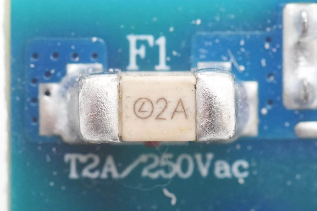 拆解報(bào)告:HKS華科生30W 1A1C氮化鎵充電器-充電頭網(wǎng)