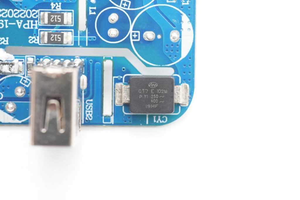 拆解報(bào)告:HKS華科生30W 1A1C氮化鎵充電器-充電頭網(wǎng)